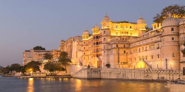 Explore Jaipur & Udaipur – 5 Day Rajasthan Tour Package